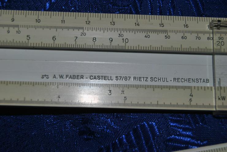 Bild 12: Rechenschieber Faber Castell 57/87 System Rietz