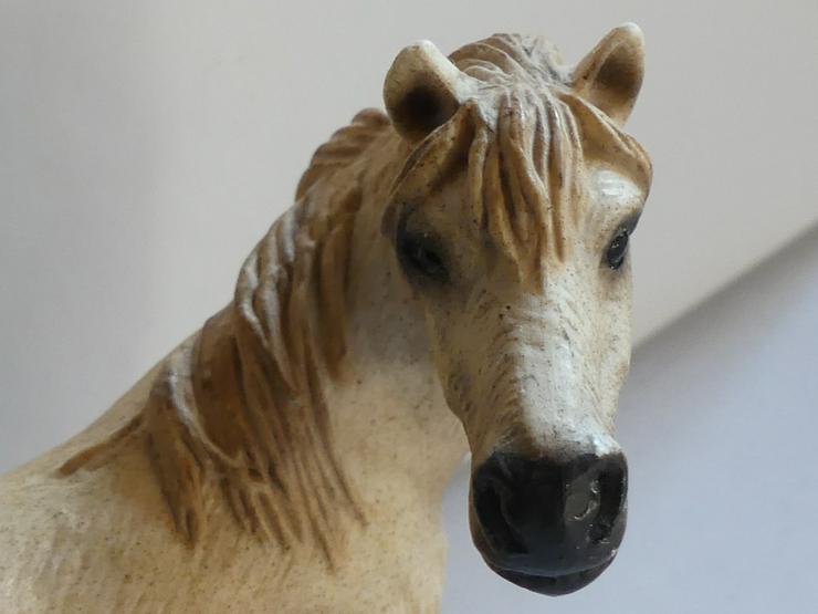 Bild 3: Camargue Stute 13609 Neu Ovp Mit Fahne von Schleich Rarität (auch zu verschicken)