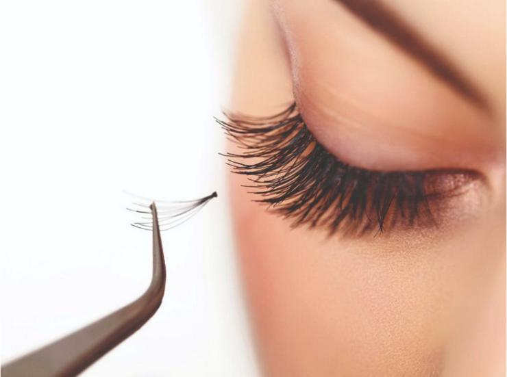 Wimpernverlängerung erlernen mit Diplom - Beauty & Gesundheit - Bild 1