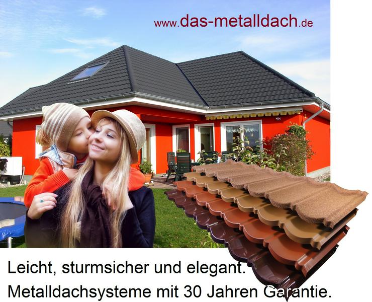 Bild 1: Dachdecker Metalldach-Profis deutschlandweit im Einsatz. Blechdach, Dachbleche, Dachplatten von Icopal-Decra und Isola-Powertekk .