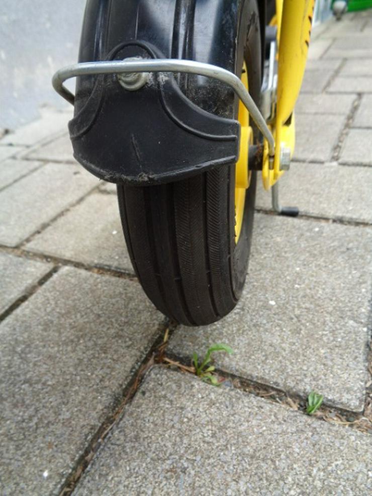 Bild 15: Puky Roller R03 Gelb mit Fahne und Bremse ab 3 Jahre