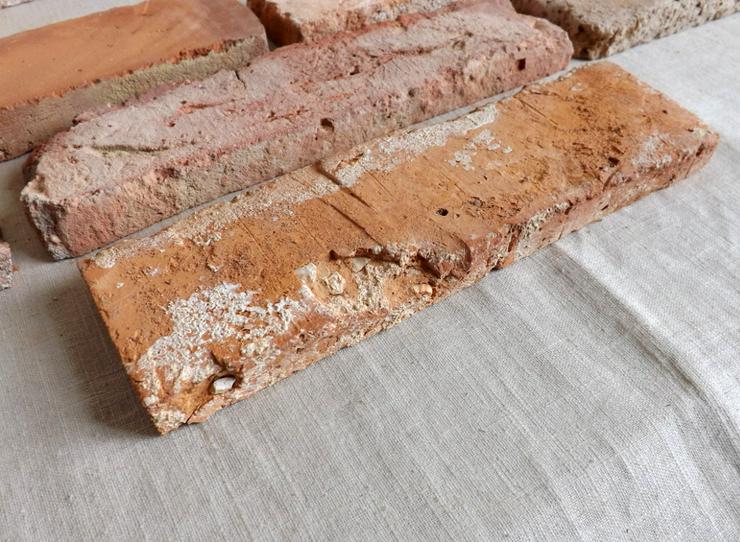 Bild 5: Restposten Antikriemchen Steinriemchen Bodenplatten Bodenfliesen Mauerverblender Ziegelriemchen Verblender Rückbausteine Ziegel Backstein Fliese