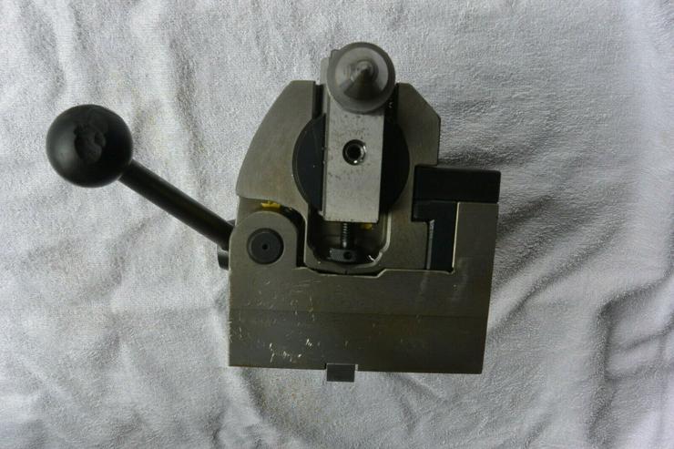 Bild 5: CNC Rundtisch  Teilapparat NIKKEN dm=200mm