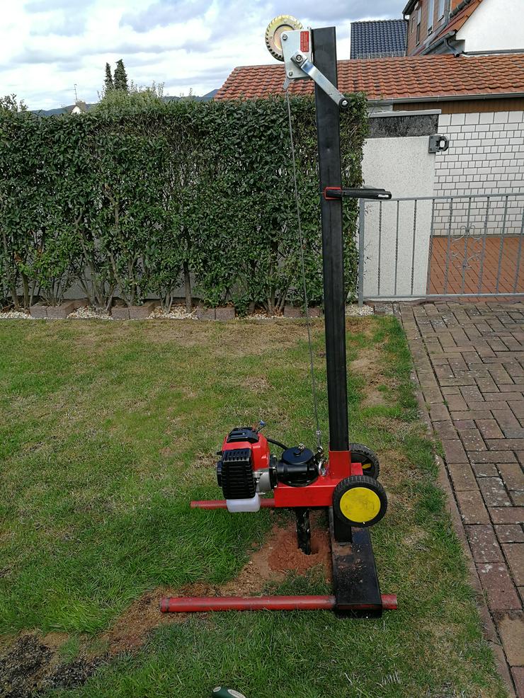 Bild 3: Brunnenbohrgerät bis 10 Meter Pfahlbohrgerät Erdbohrer