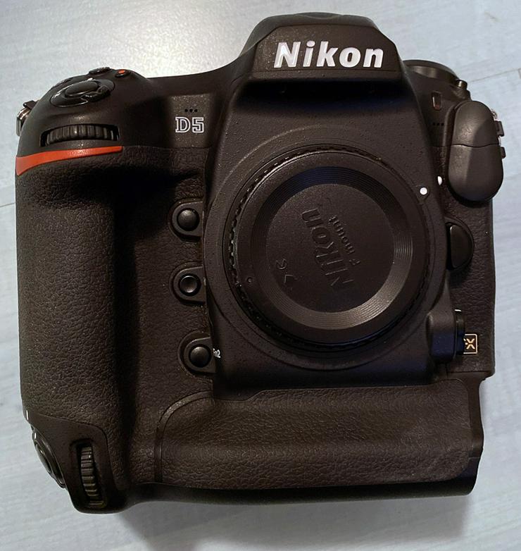 Bild 3: Nikon D5 Body - TOP - CF Variante