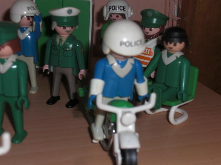 Bild 5: Playmobil Polizei 13 Männchen Figuren Motorrad.......