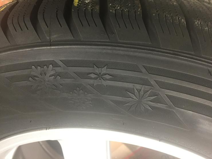 Vier Hankook Winterreifen 235/65R17 108V - Winter Kompletträder - Bild 8