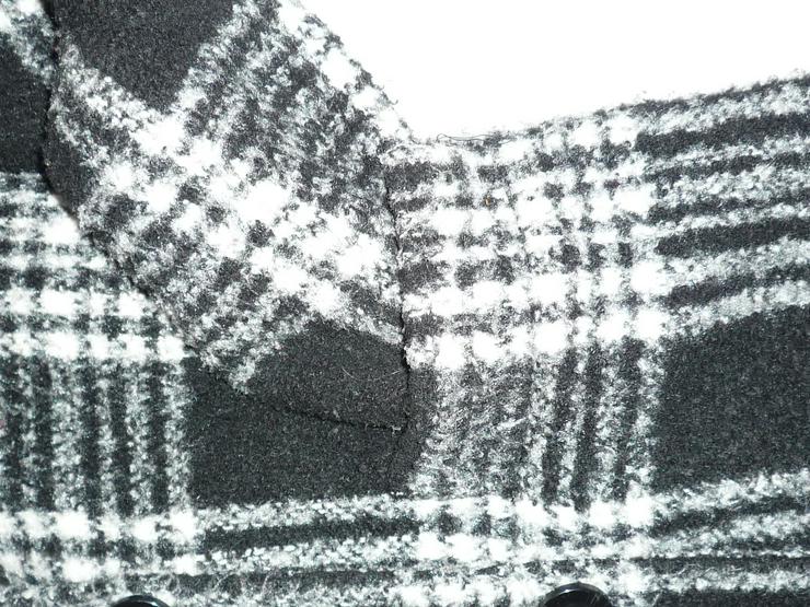 Bild 3: schwarz-weiß karierter Mantel, gefüttert, Gr. 36