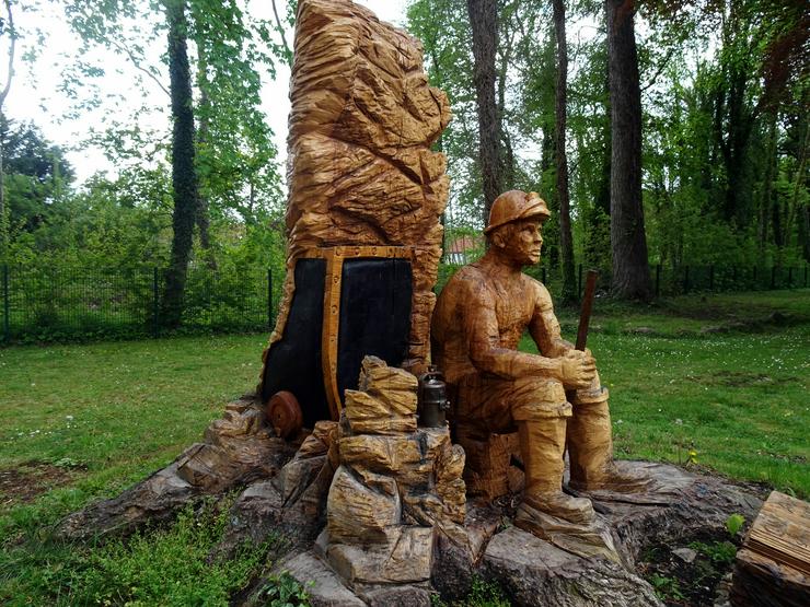 Bild 9: Gartenmöbel, Holzfiguren und Skulpturen, Gartendekoration individuell/ einzigartig Geschnke