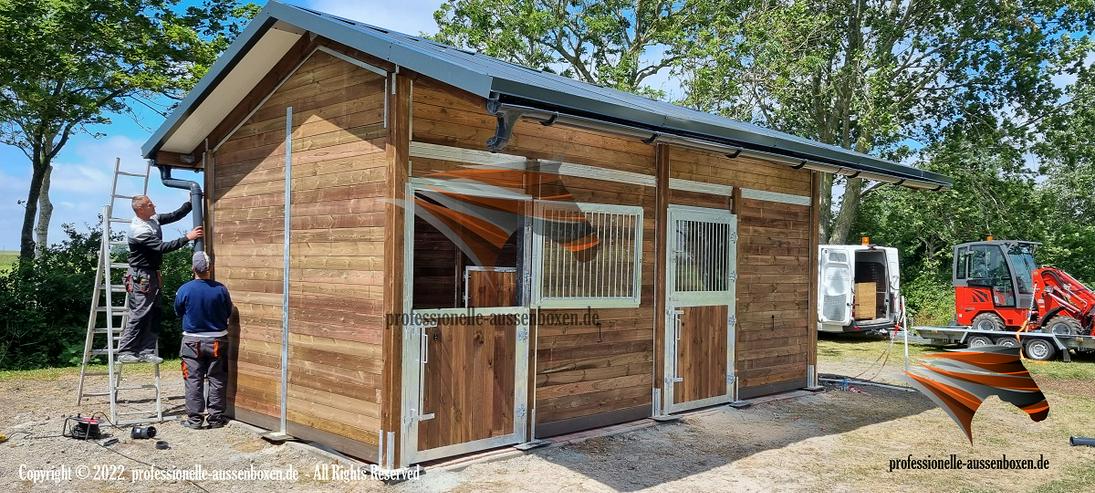 Bild 5: Pferdestall bauen - Außenboxen & Pferdebox, Offenstall - Paddockboxen | Stallbau und Weidehütten mit Fressgitter & Offenstallhaltung