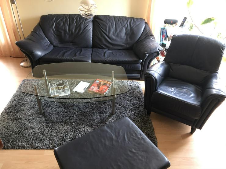 Sofa, Sessel , Hocker und Tisch