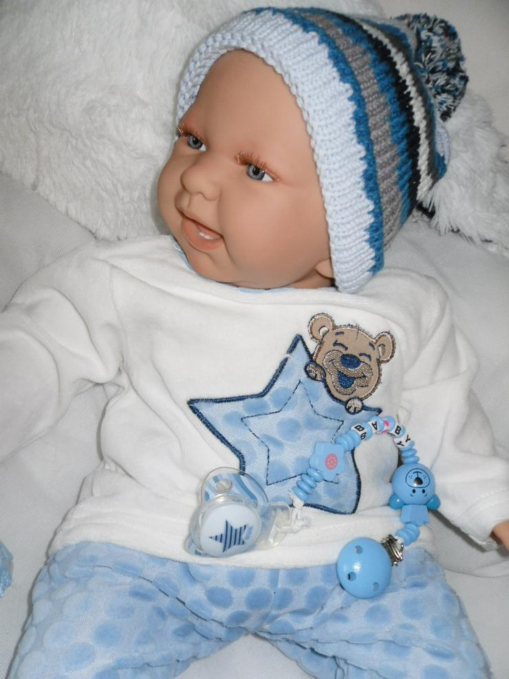 Bild 12:  Babypuppen Noah 54 cm mit Schnuller und Schnullerkette Doro Baby 