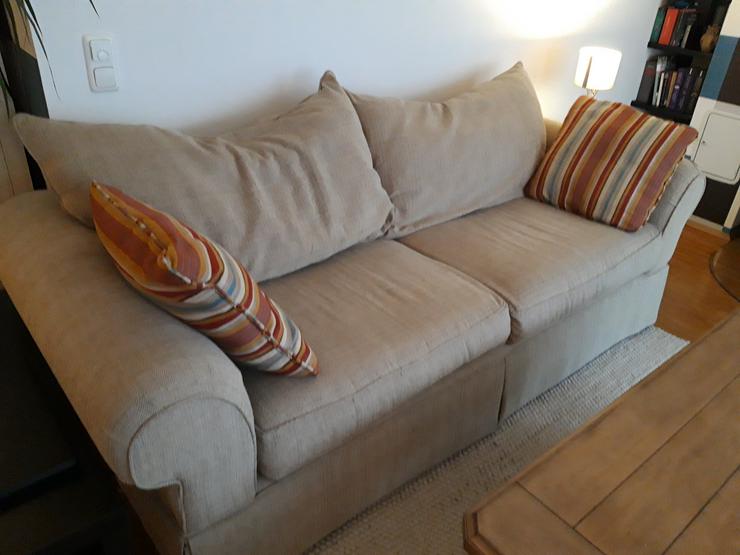 Sofa und Sessel