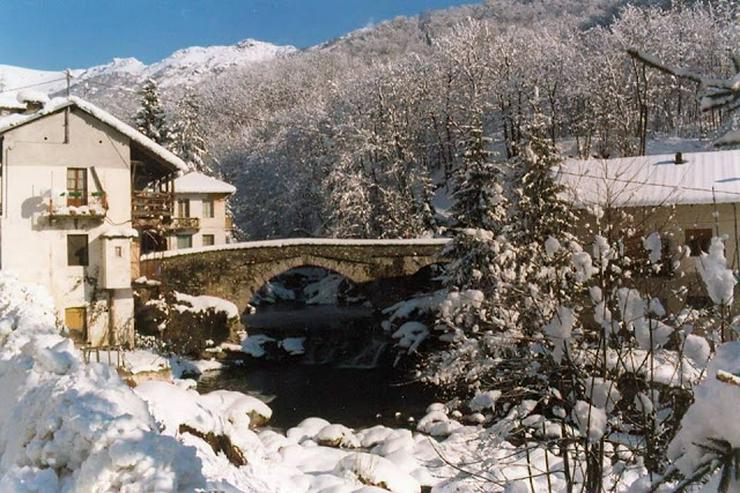 Bild 2: zu restaurierende Natursteinhäuser in Piemonte/Nord Italien