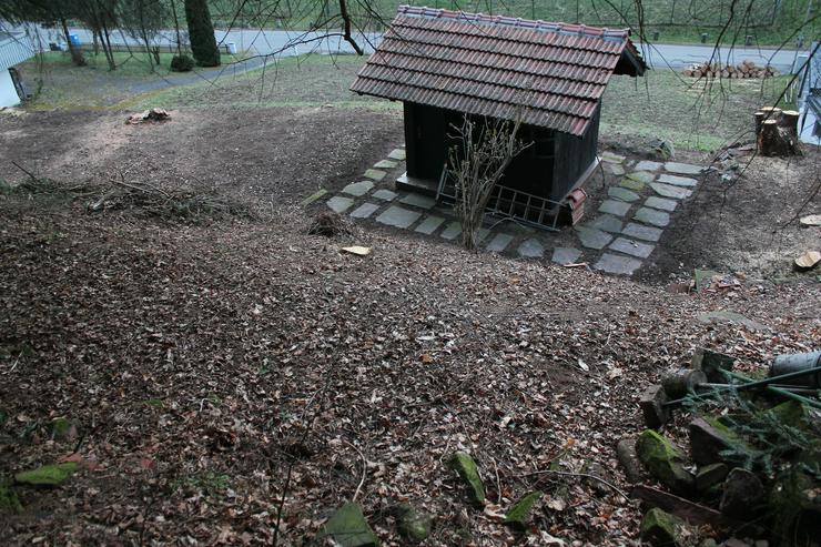Bild 4: Idyllischer Bauplatz-Baugrundstück am Waldrand in ruhiger Lage für 1-4 Familienhaus