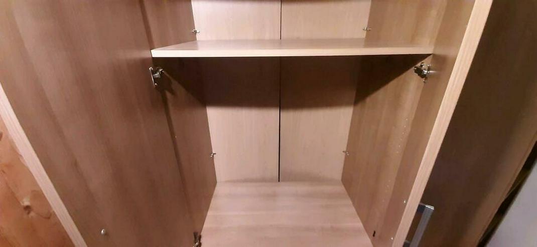 Hellbrauner Kleiderschrank // Schrank in gutem Zustand - Kleiderschränke - Bild 9