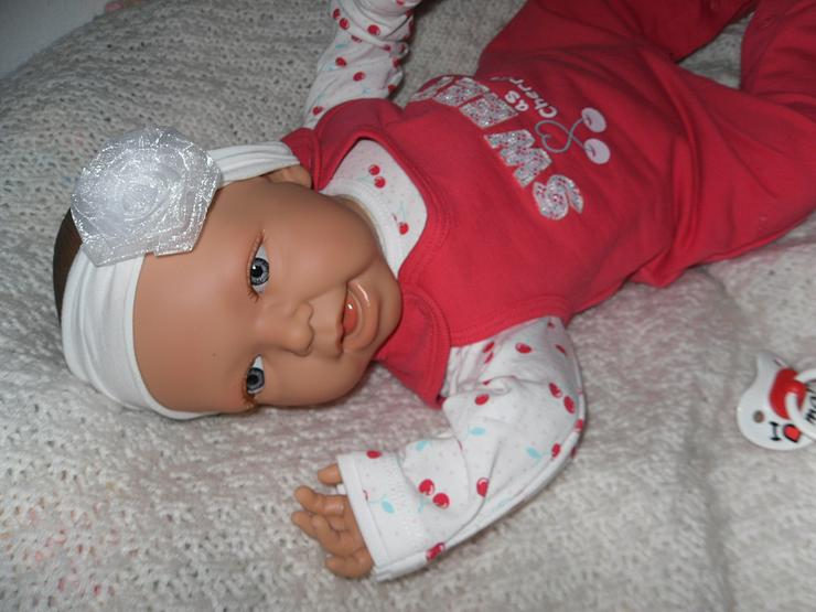 Bild 8: Doro Dolls Babypuppe Evelyn 52 cm mit Schnuller Spielpuppe Baby NEU