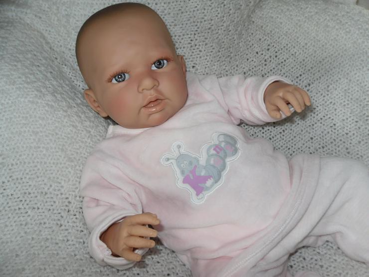 Bild 3:  Doro Dolls Babypuppe Nina 52 cm mit Schnuller Spielpuppe Baby NEU