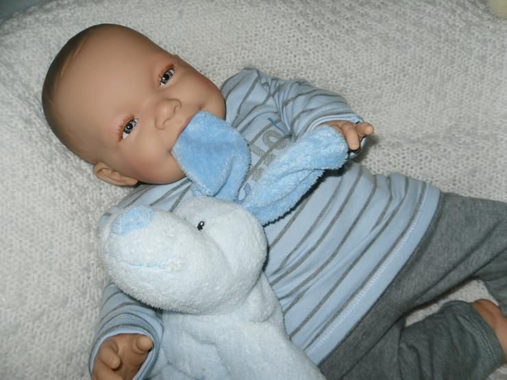Bild 4:  Babypuppen Leopold 54 cm mit Schnuller Doro Dolls Baby NEU