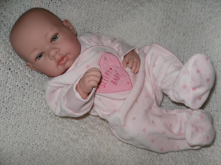 Bild 2:  Arias Babypuppe Svea 42 cm Baby Puppen Vollvinyl mit Fläschchen NEU