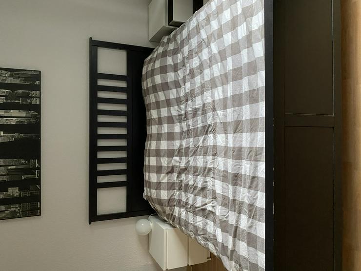 Bild 3: Ikea Hemnes Bettgestell braun 200 x 180 cm mit 2x Lidl Lattenrost