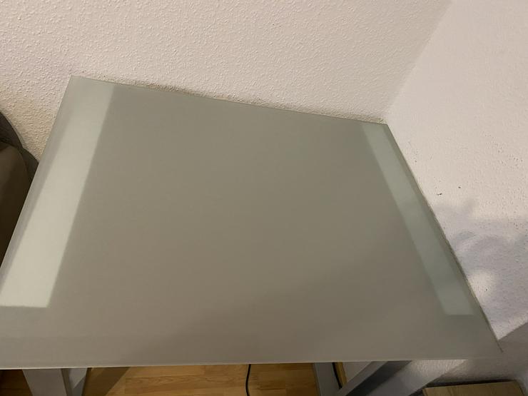 Bild 2: Schreibtisch - Milchglas-Sicherheitsglas + 2x Metallrahmen