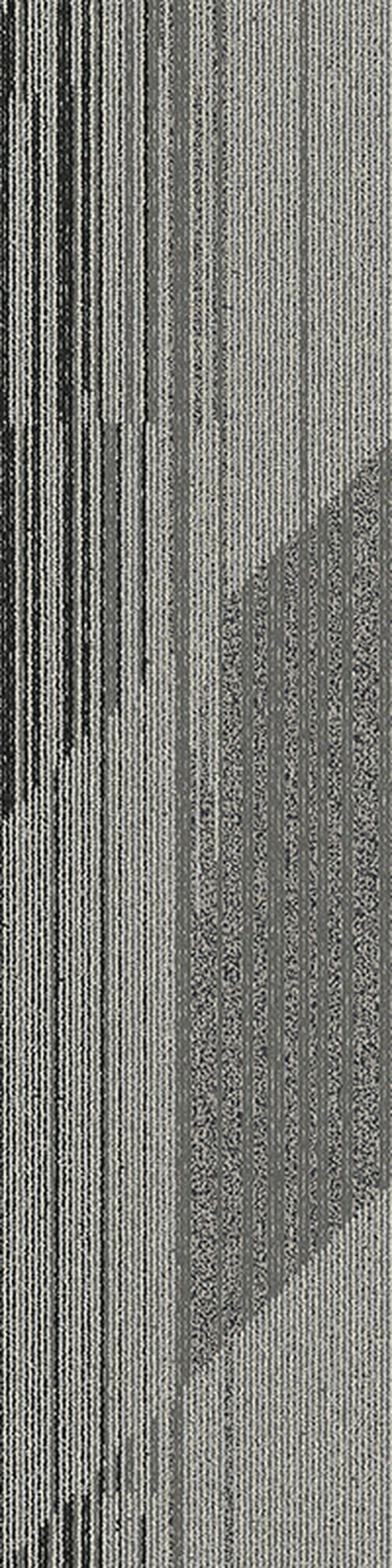 Gestreifte 'Laminat' Teppichfliesen. Bodenbelag in Grau und Braun - Teppiche - Bild 4