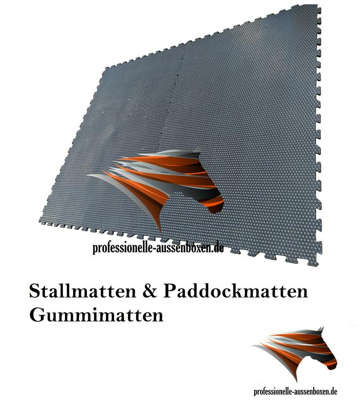 Bild 17: Stallmatten, Paddockmatten, Gummimatten, Boxenmatten, Pferdematten, Aussenboxen, Pferdestall, Unterstand, Pferdeunterstand, Futterraufe für pferde, Heuraufe pferde,