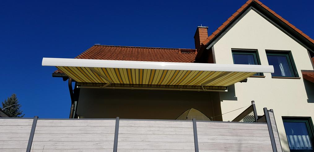 Markise Deluxe Grande, Funk, Motor, 5,00 x 3,00 m, 4 Dachsparrenhalter, weiß gelb grau - Sonnenschutz - Bild 5