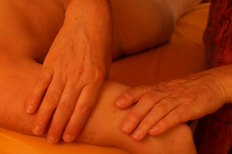 Lomi Lomi Massagen bei Wellness & Passion in Weil der Stadt-Merklingen - Schönheit & Wohlbefinden - Bild 5