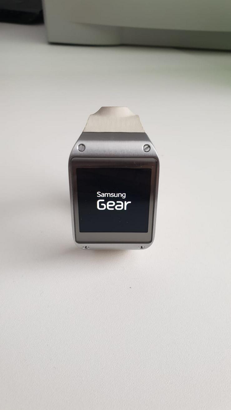 Bild 2: Samsung Gear V700 Smartwatch
