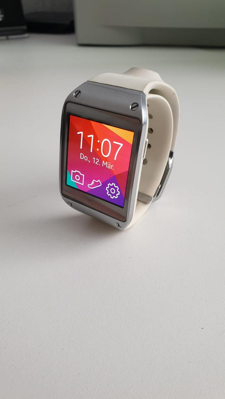 Bild 3: Samsung Gear V700 Smartwatch