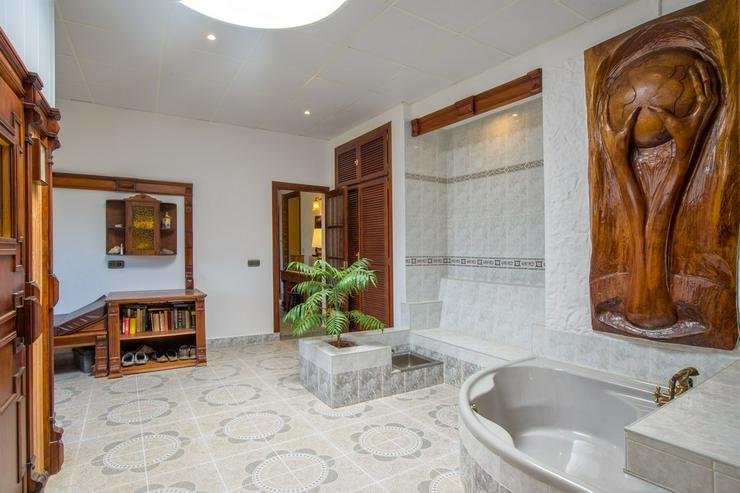 Zu verkaufen 4600 m² Grundstück mit 2 Einfamilien Häuser und 2 Appartments & Swimming Pool in Malaga Spanien - Haus kaufen - Bild 12