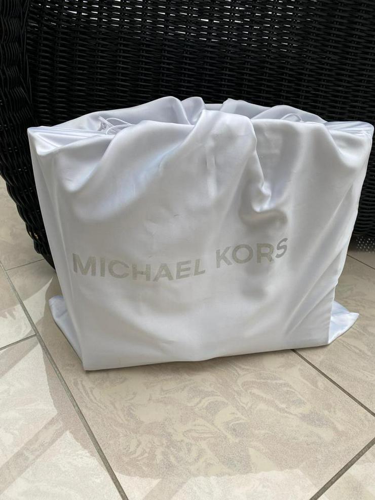 Handtasche *Michael Kors* in Schwarz/black - Taschen & Rucksäcke - Bild 4