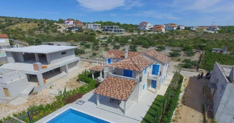 Bild 17: Moderne Traumvilla in Primosten mit mediterranen Charme und Frische