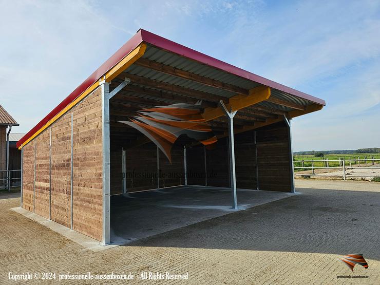 Bild 14: Außenboxen & Pferdeboxen Top Stallbau, Offenstall kaufen & Weidehütte mit Fressgitter | Pferdestall bauen