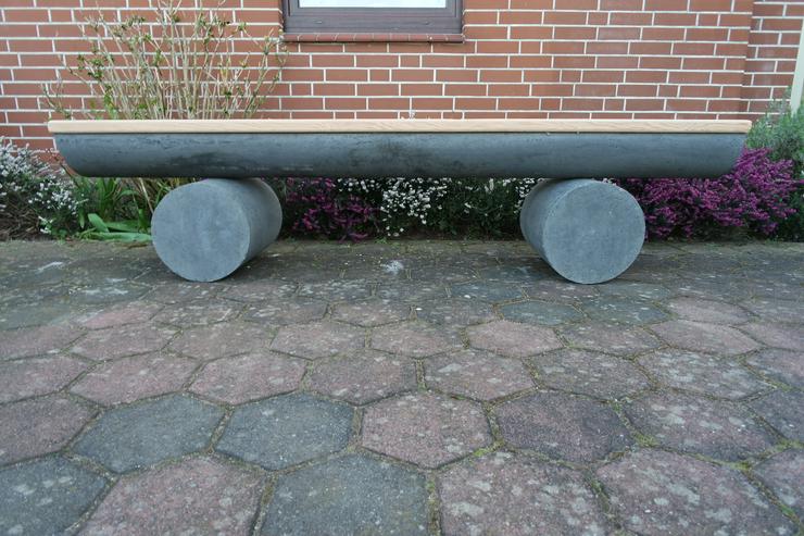Bild 3: Gartenbank aus Beton ca.300 kg. Krongartmöbel.