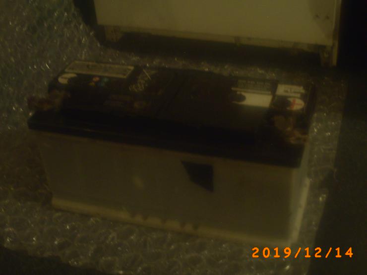 Bild 7: Verkaufe 2 Batterien 12 V/110 ah / 12 V /220 ah für Lkw auf VB 