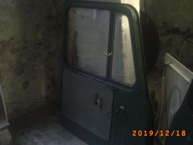 Bild 13: Biete 2 Türen von einem LKW Robur 280€ VB an