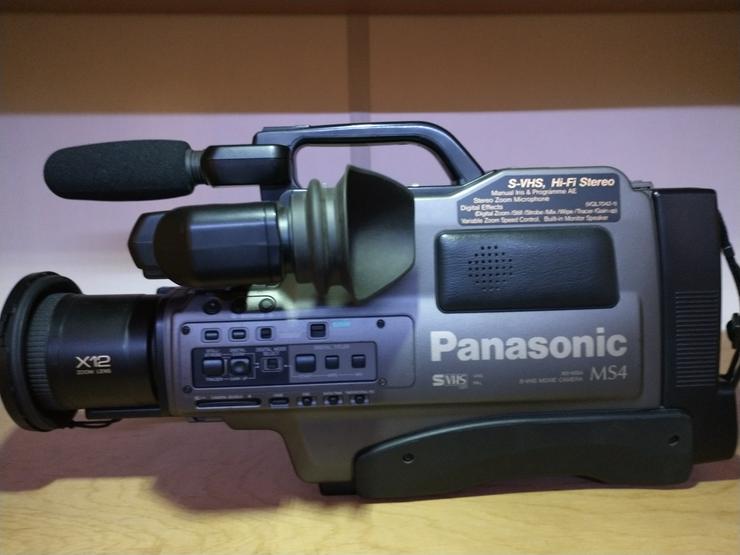 Video Casetten Recorder Panasonoc NV-FS88EG mit Netzkabel / ohne Batterie / Farbfilter / Weitwinkelobjektiv / diverse Verbindungskabel. - Video Recorder - Bild 1