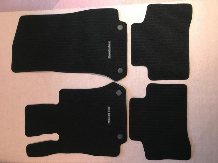 Bild 1: für Mercedes GLC, original MB Fußmatten komplett (schwarz)