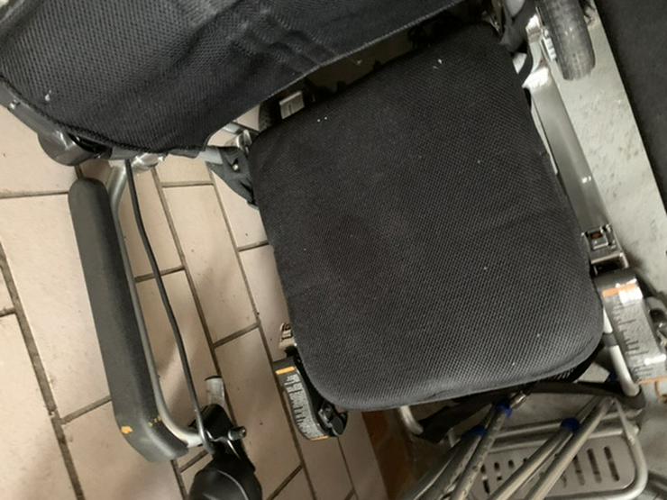 Bild 2: Wegen Todesfall faltbare Elektro Rollstühle von Mistral zu verkaufen 