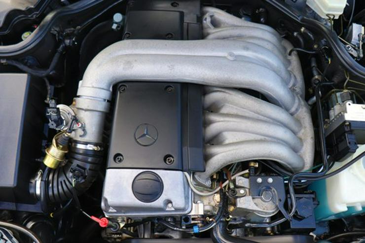 Bild 8: Mercedes-Benz E300