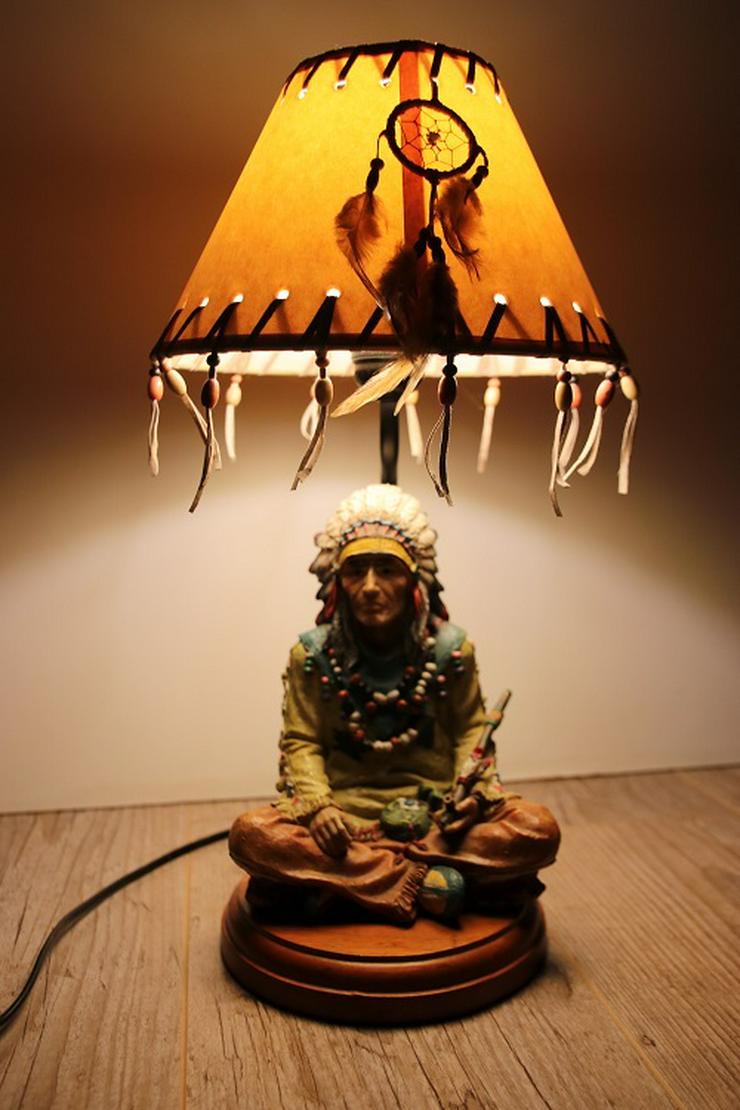 Bild 1: Tischlampe “Indianer“, 43 cm hoch, rar, einwandfreier Zustand