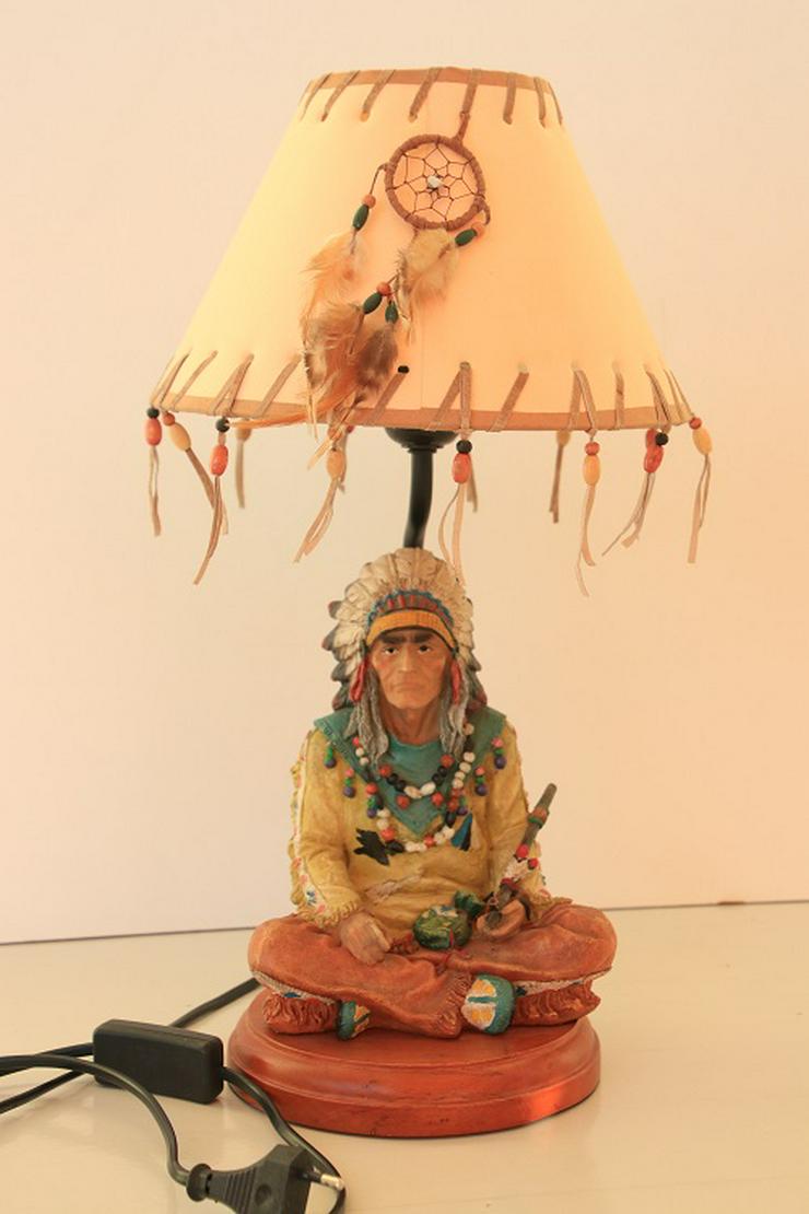 Bild 2: Tischlampe “Indianer“, 43 cm hoch, rar, einwandfreier Zustand