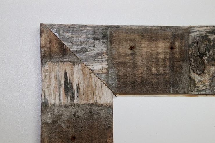 Bild 10: Holzbilderrahmen mit S/W-Fotografie “Neugierige Kühe“, 73,5 x 53,5 cm