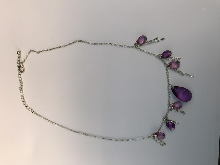 Kette mit lila Perlen (auch zu verschicken) - Halsketten & Colliers - Bild 1