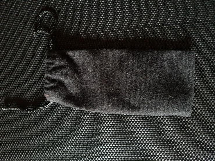 Schwarzes Täschchen ( auch zu verschicken) - Taschen & Rucksäcke - Bild 2