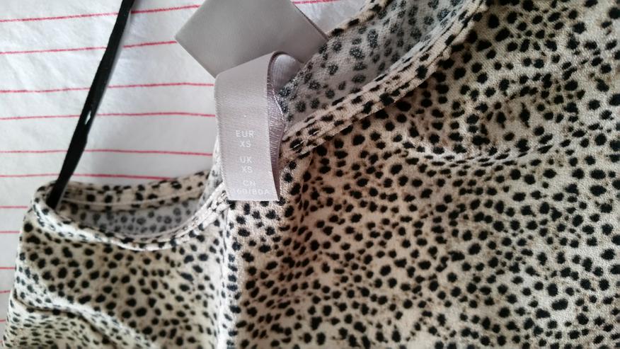 Bild 2: Bluse / Shirt / Oberteil in Leoparden-Optik, Größe XS