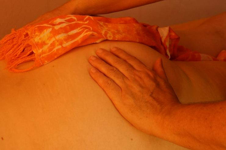 Bild 5: Lomi Lomi Massagen bei Wellness & Passion in Weil der Stadt-Merklingen